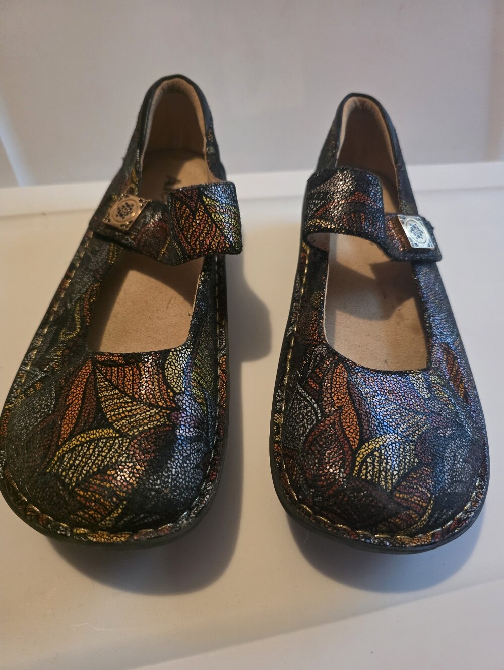 Alegria Mary Jane Comfort Flats in Multicolor Leaf Print Size 42